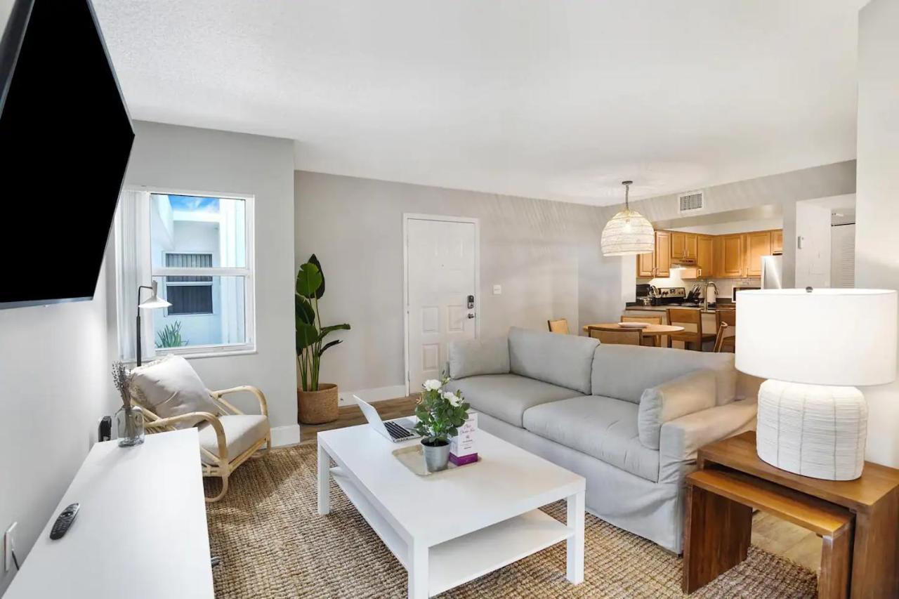 Dharma Home Suites Dania Beach At Sheridan Ocean Club Exterior foto